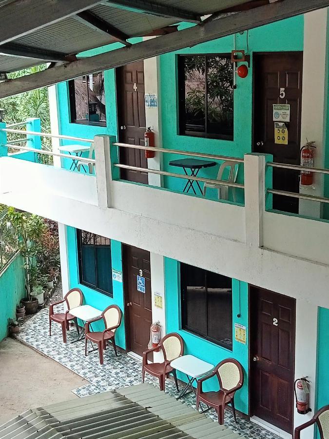Lang2 Place Coron Exterior photo