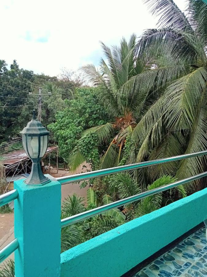 Lang2 Place Coron Exterior photo