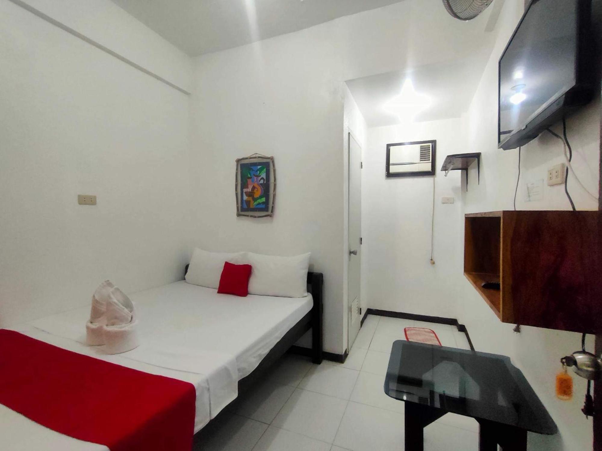 Lang2 Place Coron Exterior photo