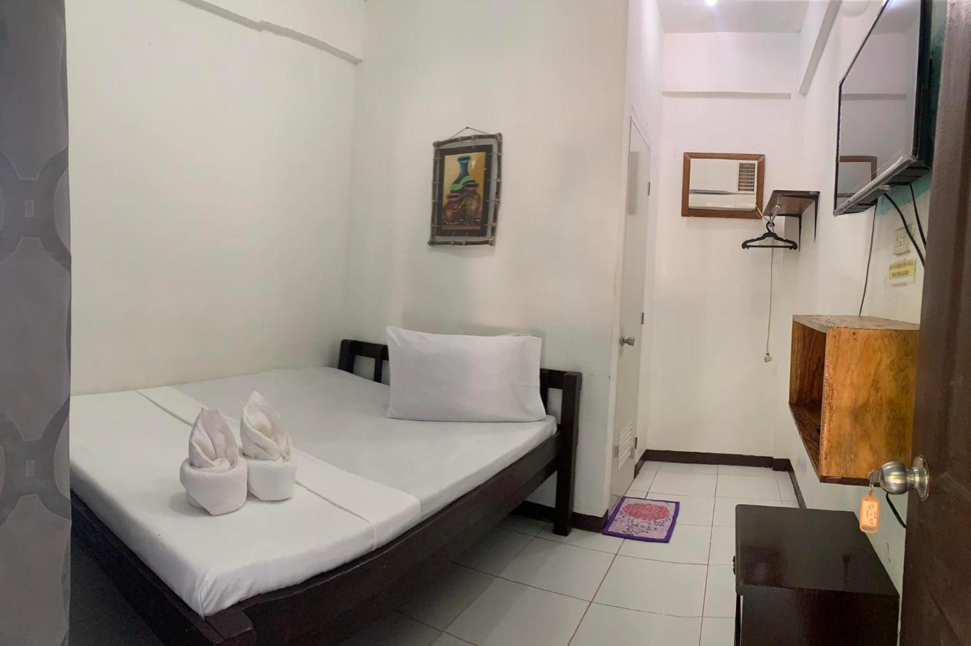 Lang2 Place Coron Exterior photo